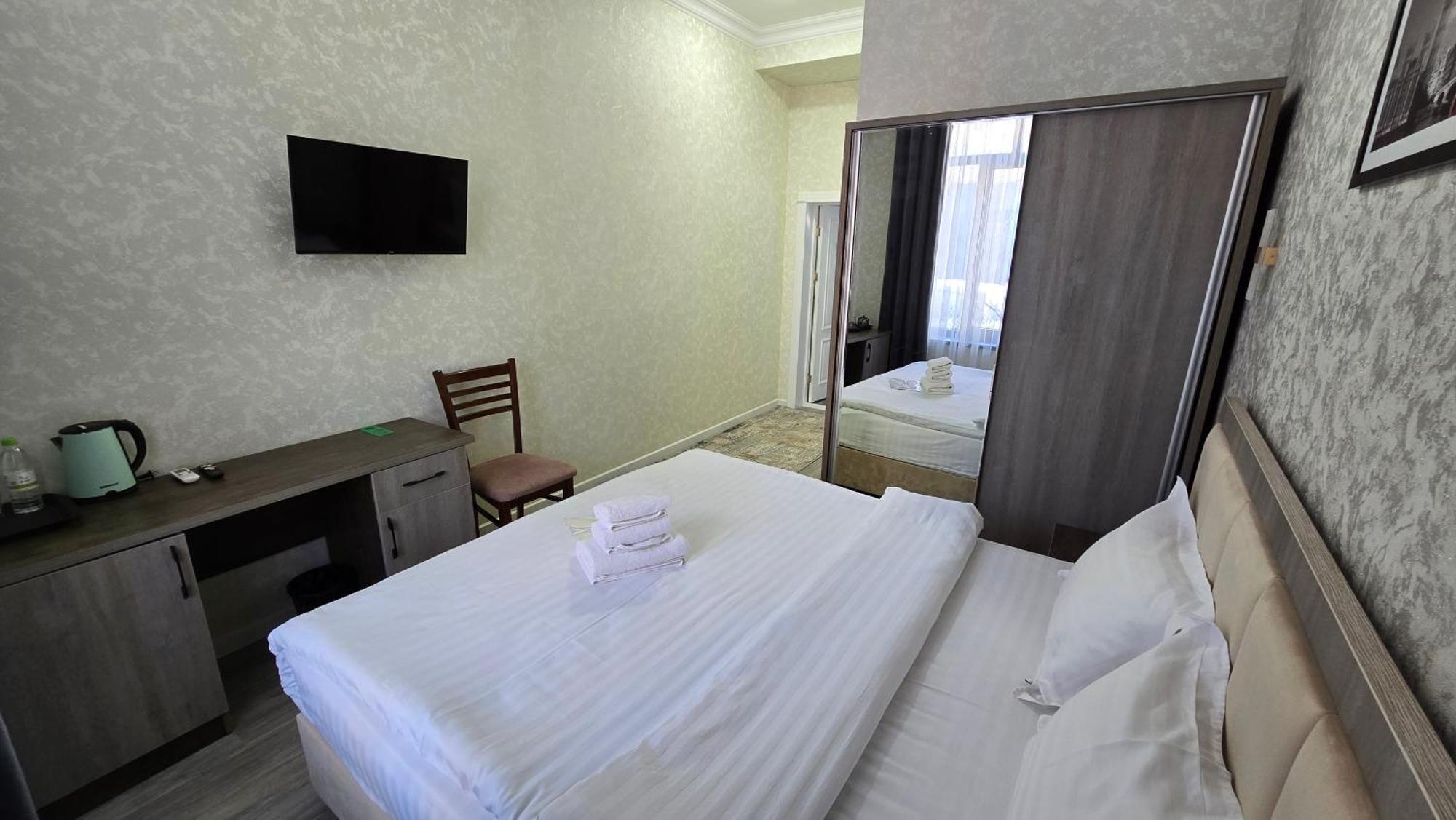 Old Station Hotel سمرقند المظهر الخارجي الصورة